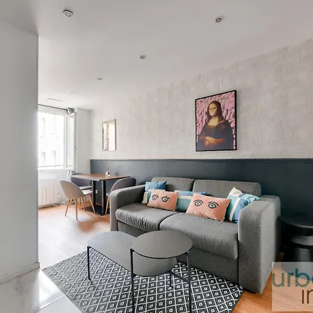 04 Best Flat Montorgeuil 3 Apartment Paris